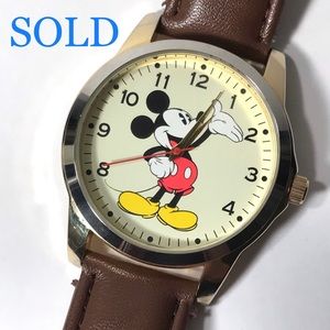 Mickey Mouse Vintage Watch Large Classic Disney MCK837 358 PC21 Singapore 35mm